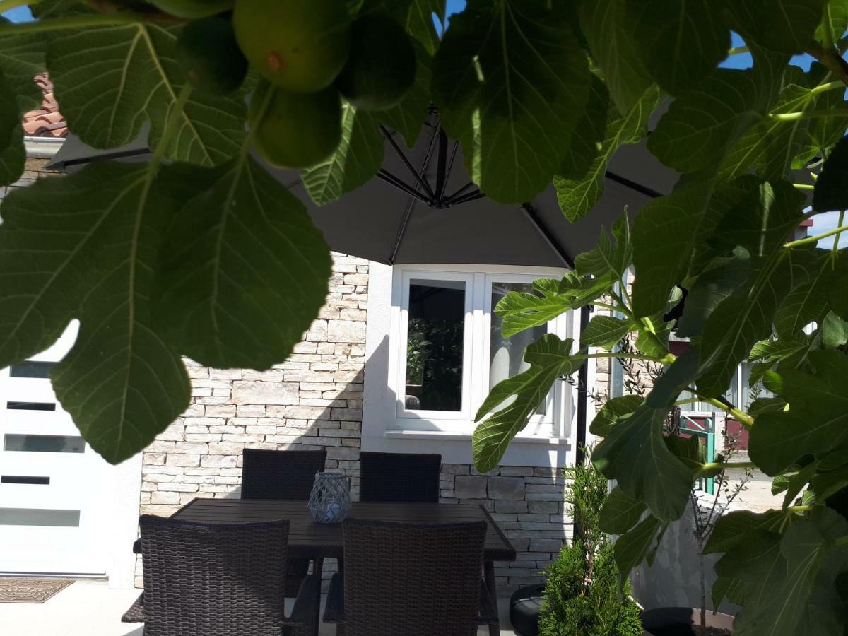 Apartman Mandi Bibinje Exteriör bild